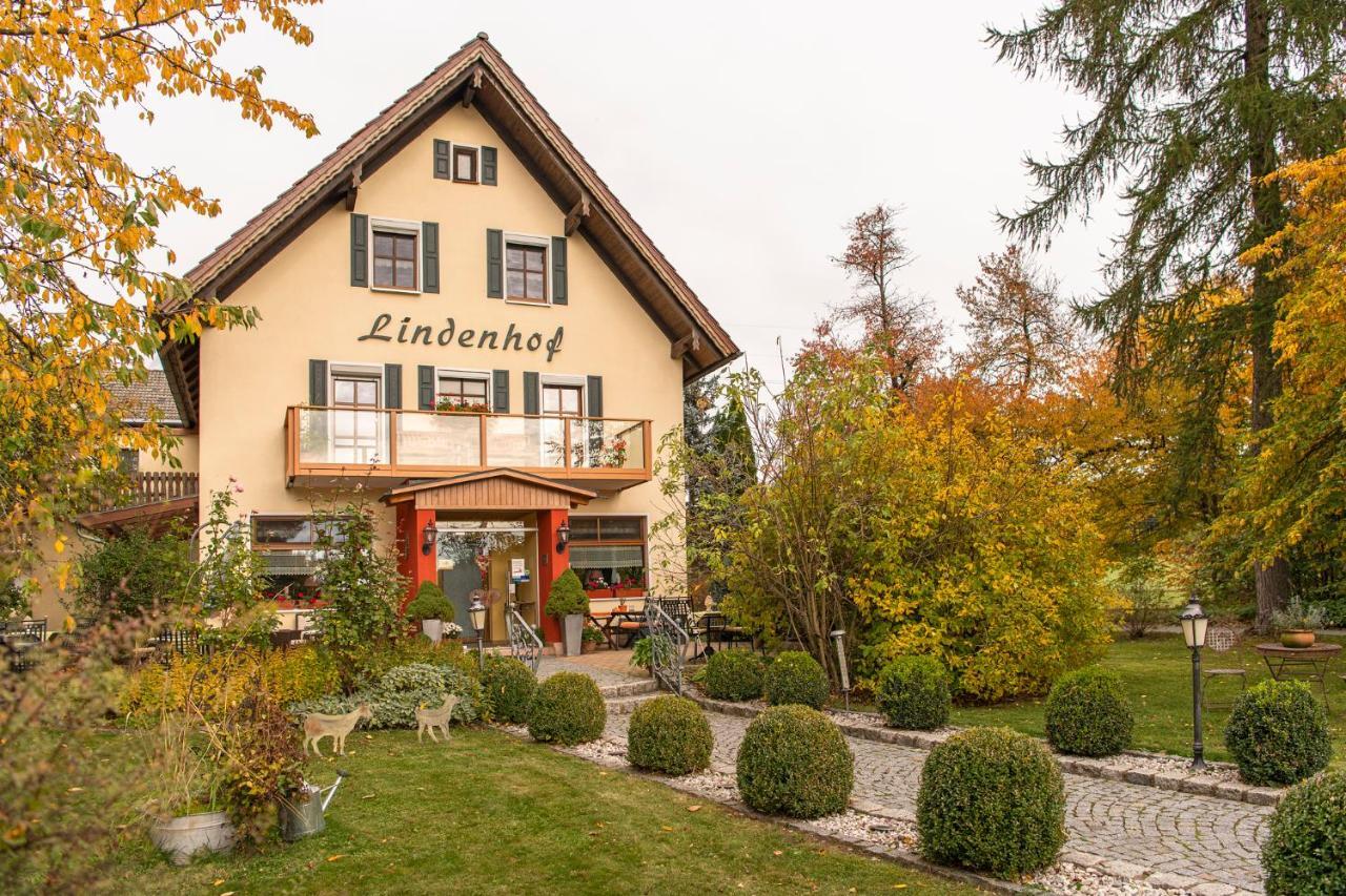 Landhotel Lindenhof Vohenstrauss Exterior photo